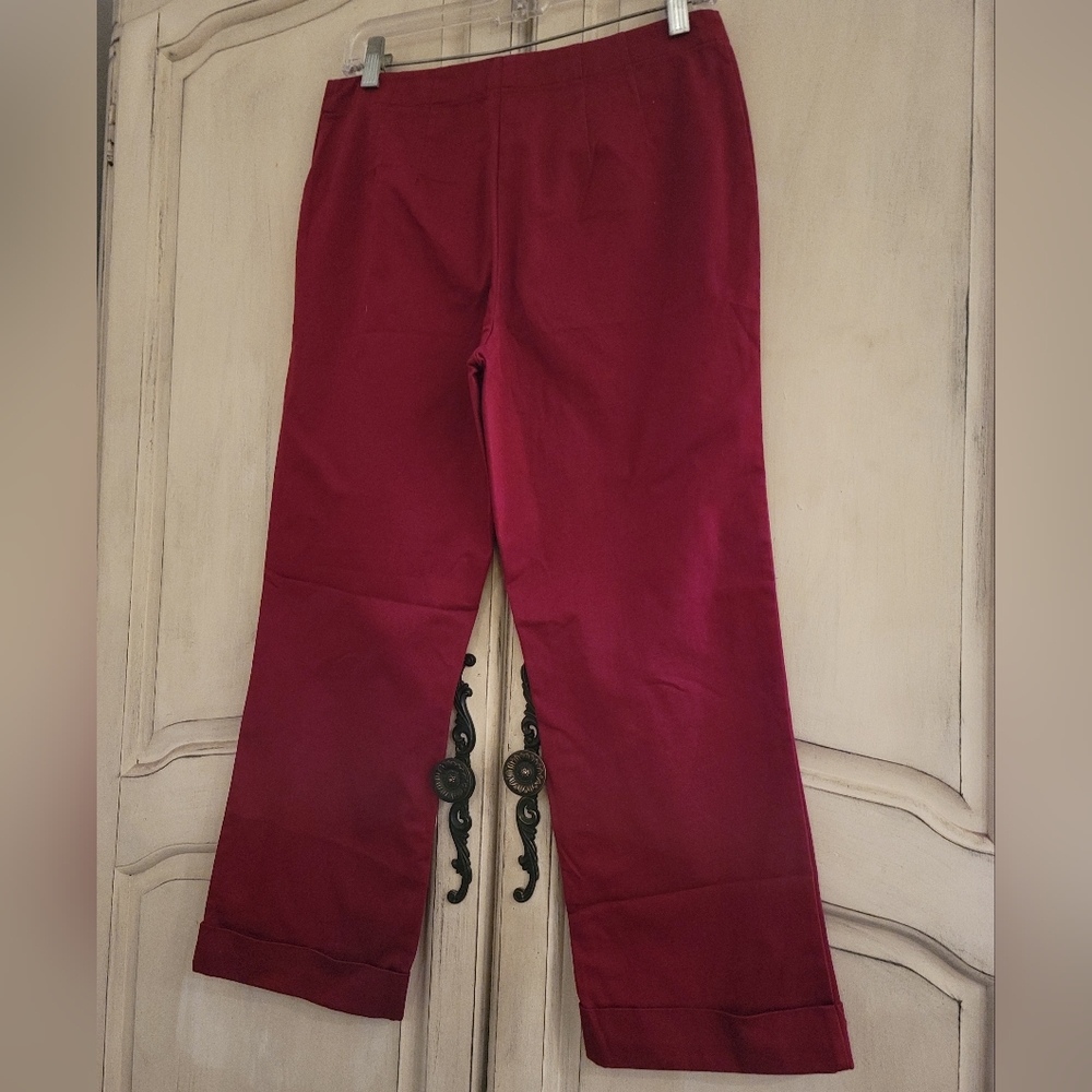Merona Burgundy Red Sateen Cropped Pants *sz 8* - Picture 3 of 9